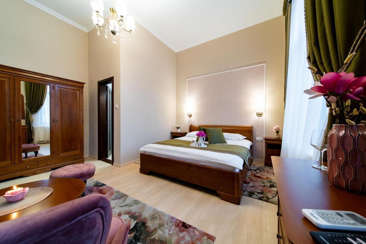 Central Harmony Apartment Odorheiu Secuiesc Esterno foto